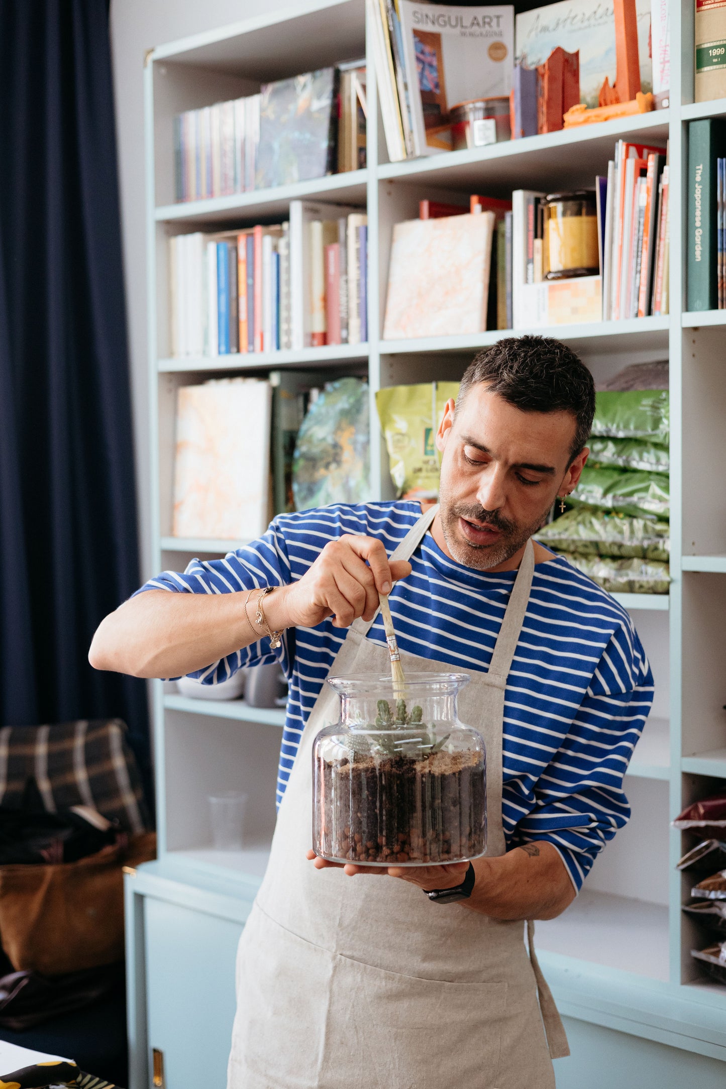 Taller de Terrario Desértico con Cactus y Suculentas en Madrid