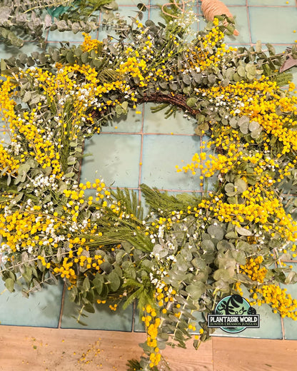 Taller de Corona Floral de Primavera con Mimosas y Eucalipto